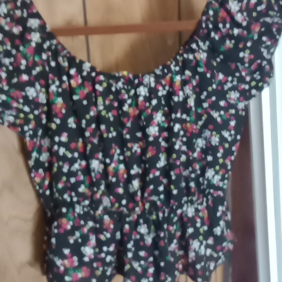 Juniors top - Picture 3 of 4